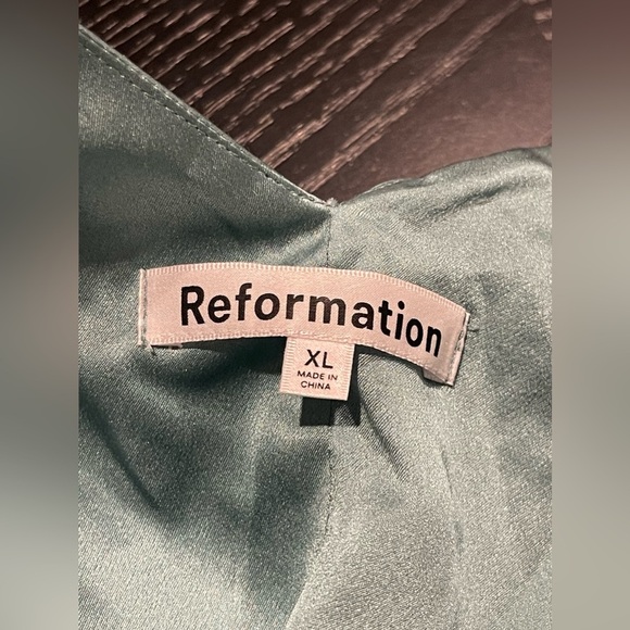 NWT Reformation Lian‎ 100% Silk sleeveless Dress - Picture 7 of 9